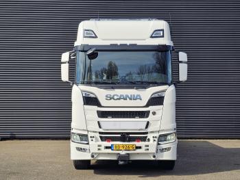 Scania R590 V8 8x2 / HMF 9520 - JIB - WINCH / TRACTOR